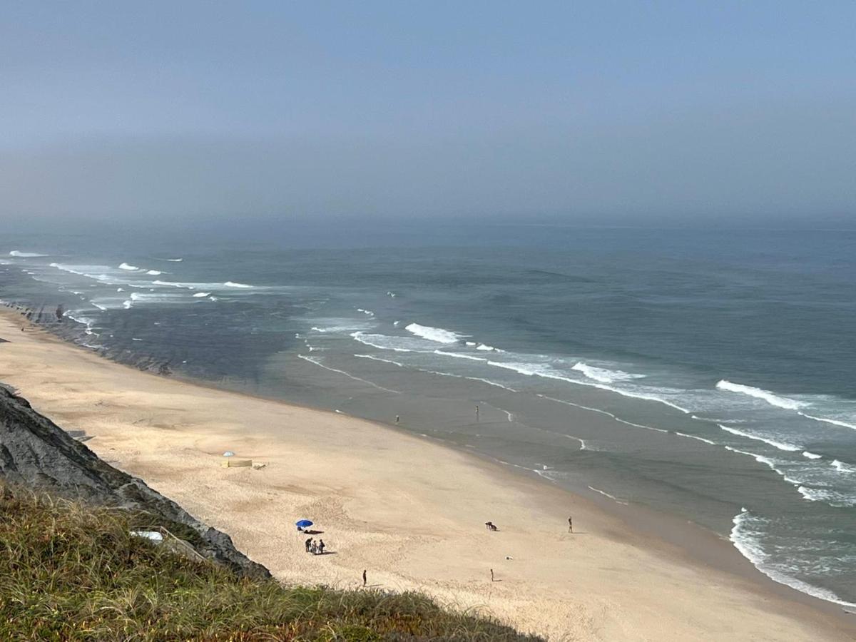 Golden Rock Beach Apartment Pedra Do Ouro ภายนอก รูปภาพ